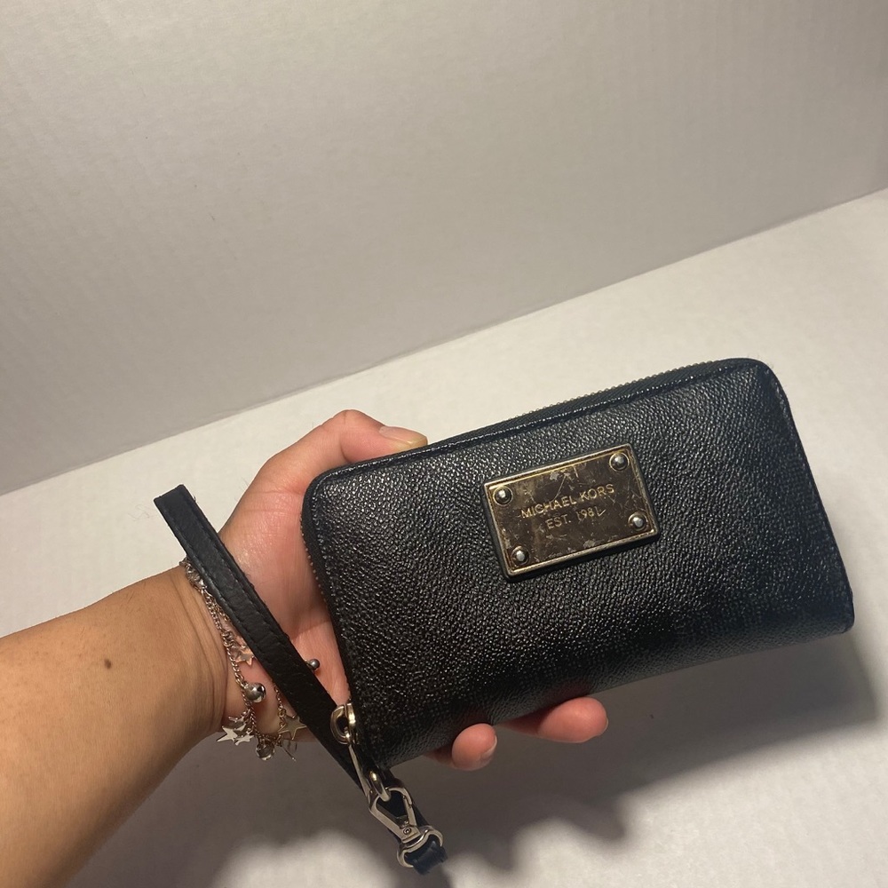 Michael Kors Wristlet